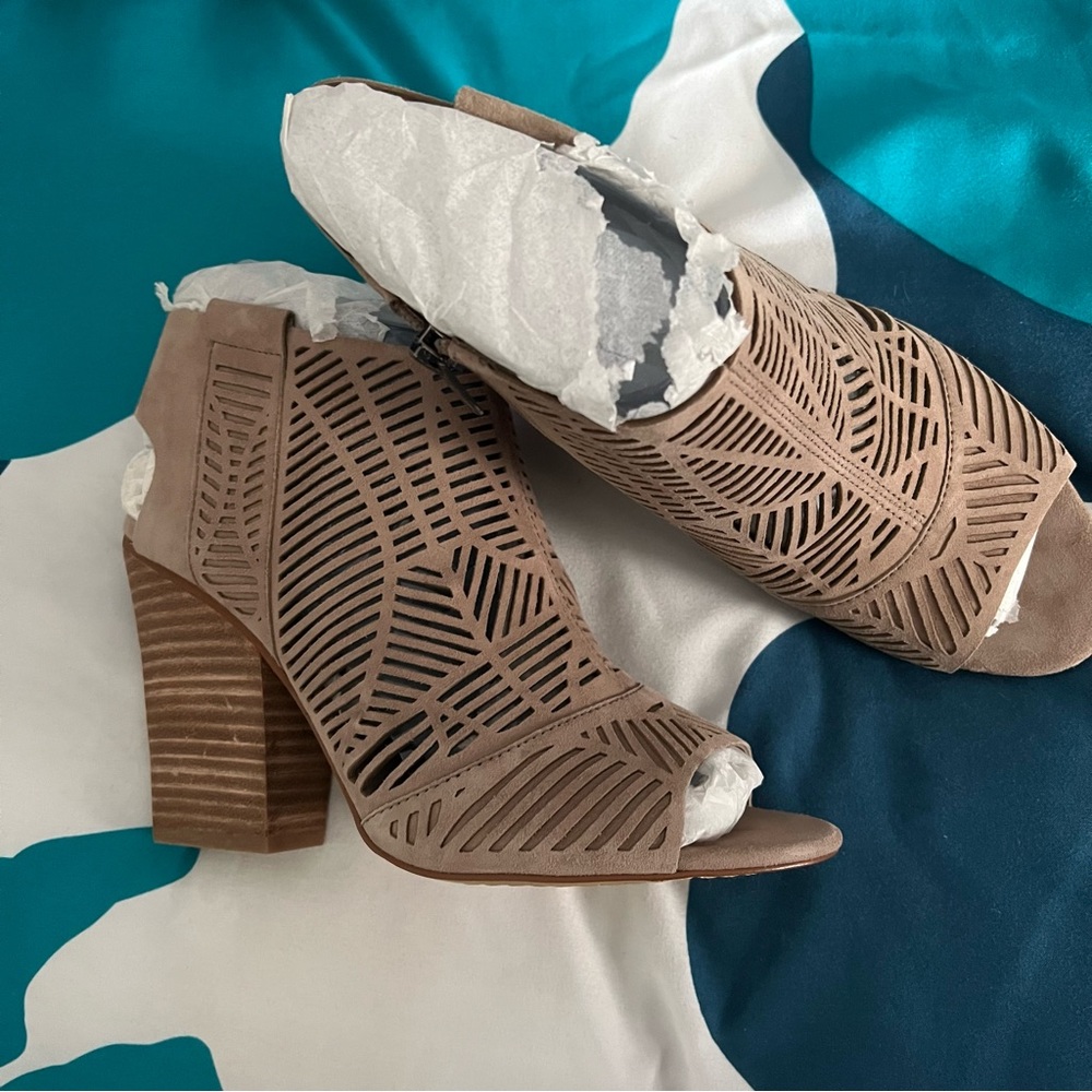 Vince Camuto Kimora sz 8